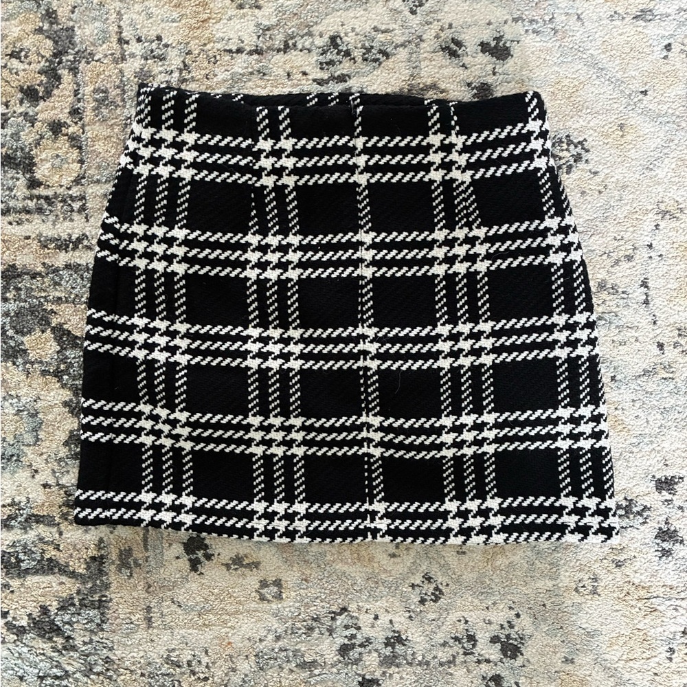 Pink Lily black and white plaid tweed miniskirt size S - Picture 3 of 4